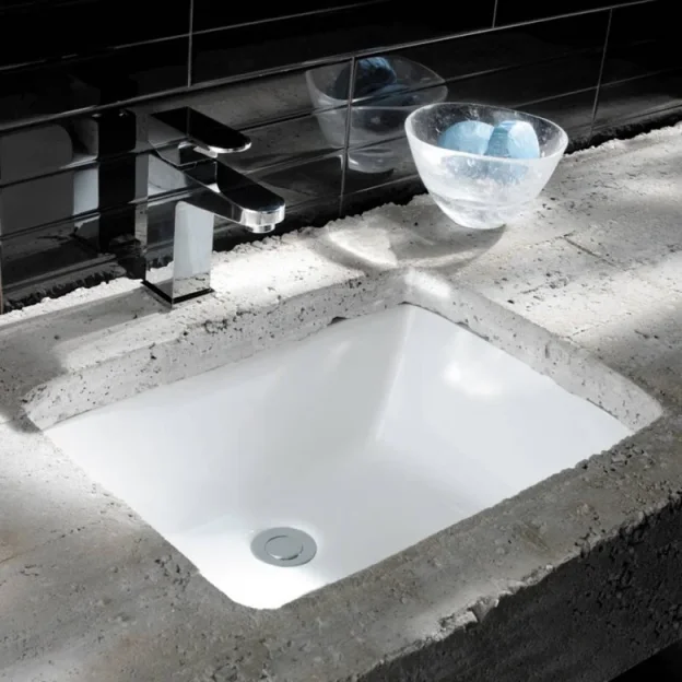 Crosswater Torino B Hidden Basin 510 With Overflow White detail view - Image 3
