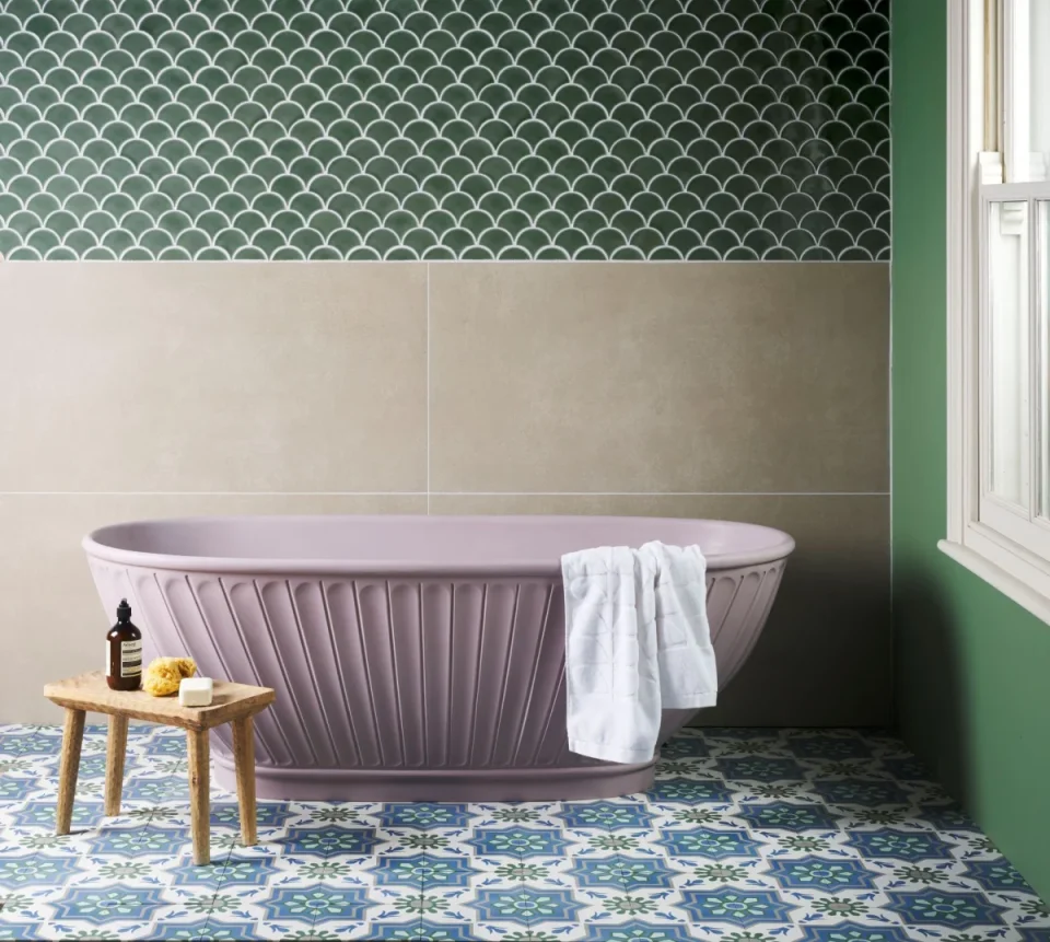 Bc Designs Casini Bath 1680 X 750 (no Waste) Satin Rose detail view - Image 2