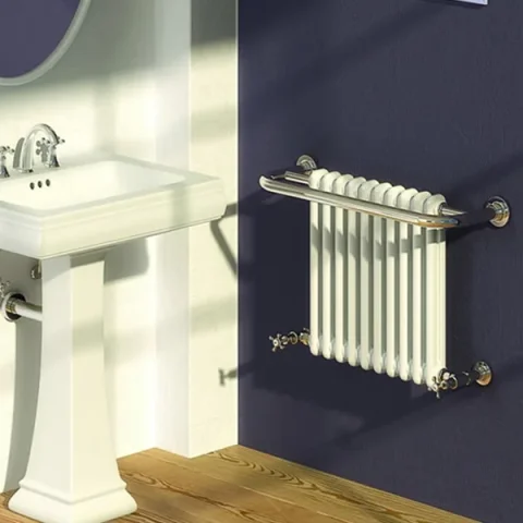 Reina Camden 508 X 680 Traditional Radiator detail view - Image 4
