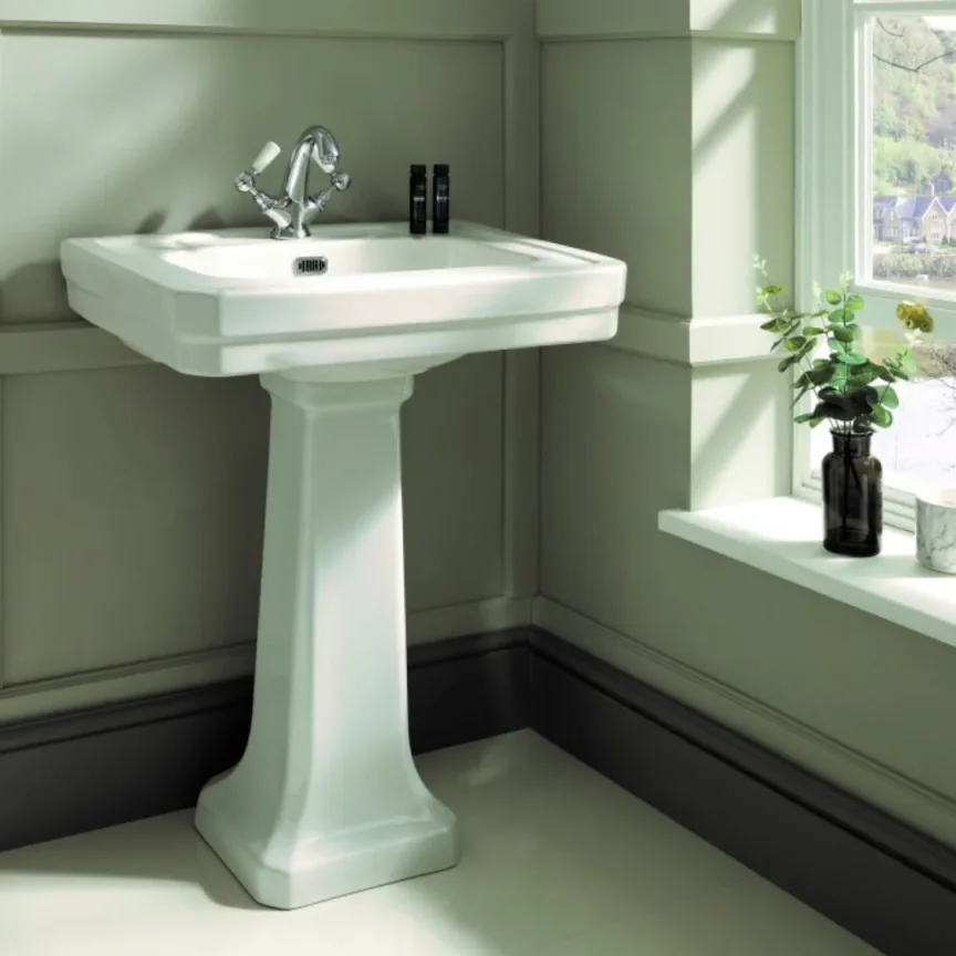 Bc Designs Victrion Pedestal (640mm Basin) White detail view - Image 3