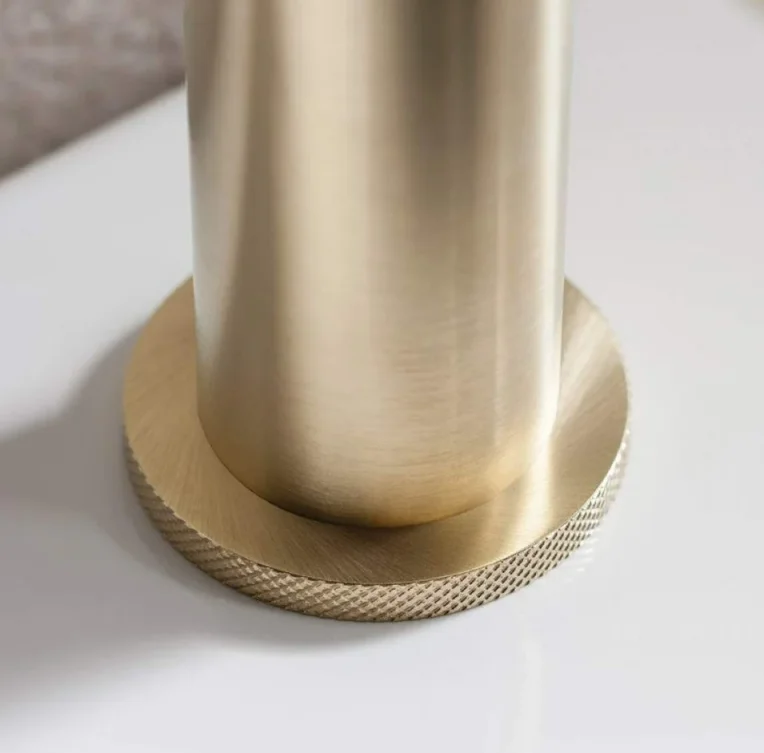 Crosswater Mpro Basin Monobloc Knurled No Waste Deck Mounted Brushed detail view - Image 7