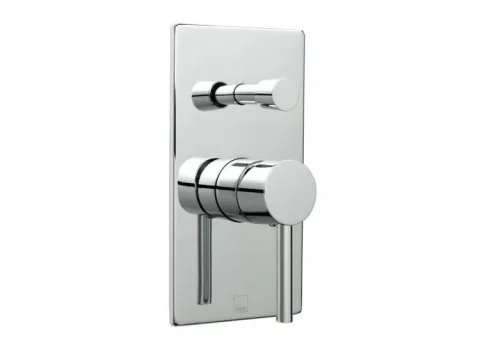 Vado Zoo 2 Outlet Single Lever Concealed Manual Valve With Diverter Rectangular Backplate Chrome detail view - Image 2