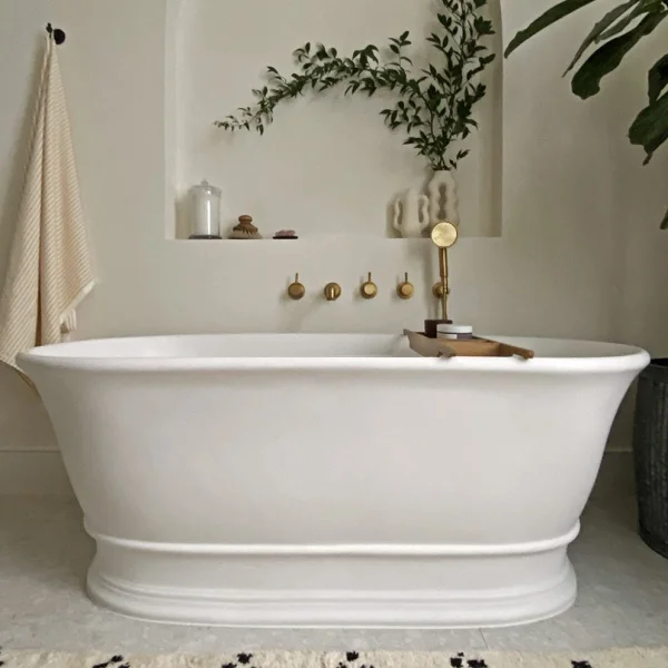 Bc Designs Bampton Bath 1555 X 740 (no Waste) Polished White