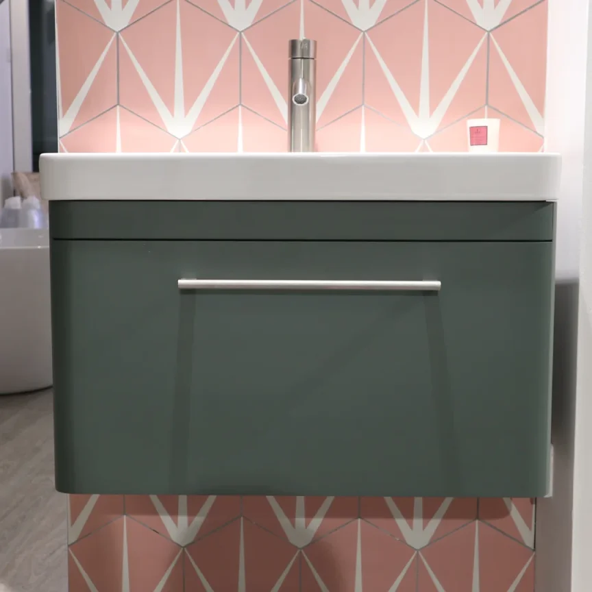 Saneux Hyde 70x37cm Washbasin 1th detail view - Image 2