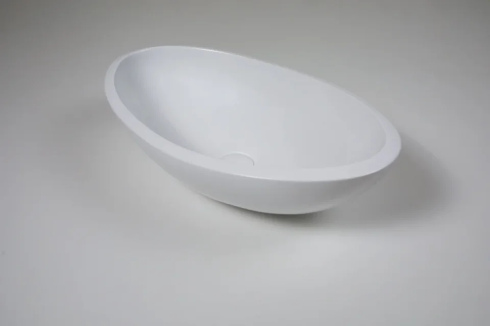 Bc Designs Kurv Basin 615 X 360 Polished White detail view - Image 2