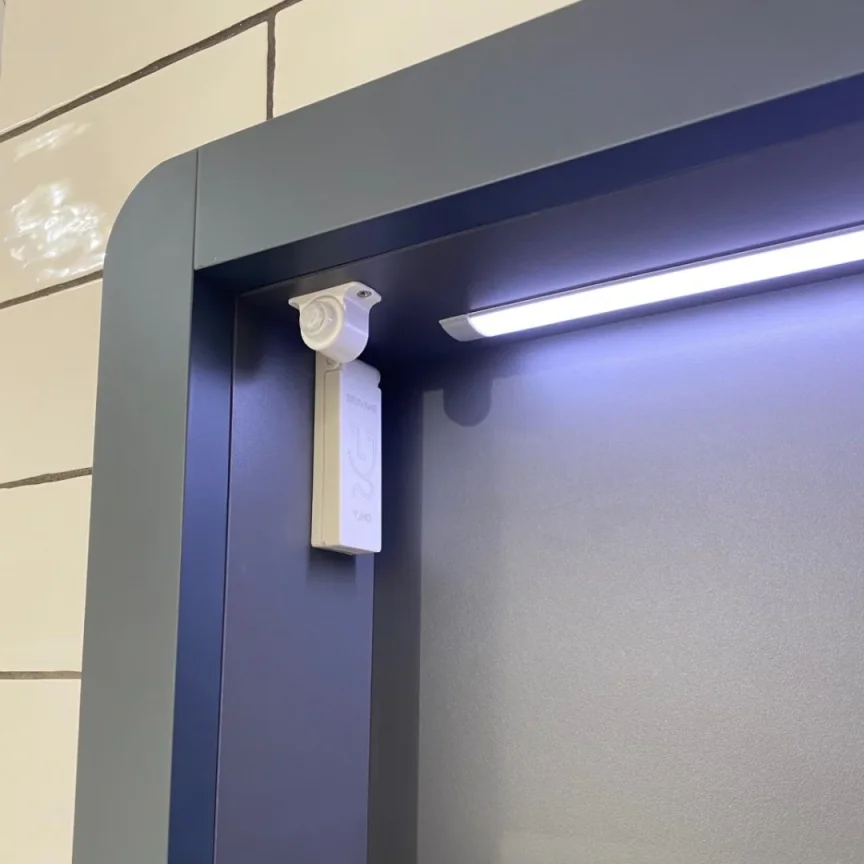 Saneux Hyde 55cm 1 Door Recessed Electric Mirror Cabinet (rh) - Matte Fiord detail view - Image 5