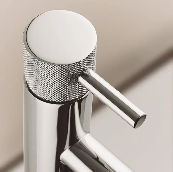 Crosswater Mpro Basin Monobloc No Waste Deck Mounted Knurled Chrome detail view - Image 2