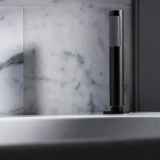 Crosswater Mpro Follow Me Hose Matt Black detail view - Image 2