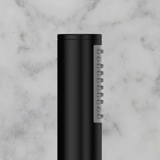 Crosswater Mpro Follow Me Hose Matt Black detail view - Image 3