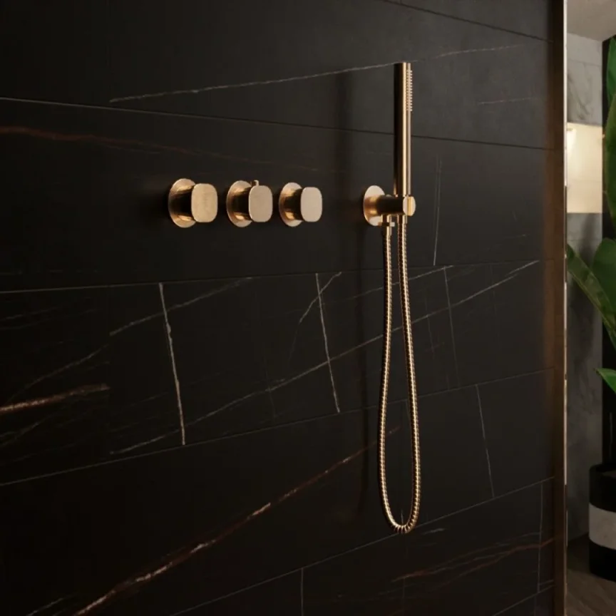 Thermostatic Valves with Handset