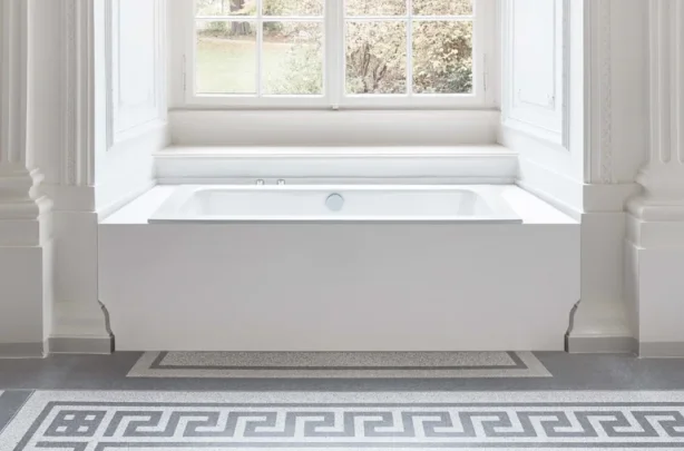 Bette One Double Ended Bath with Overflow White (Feet Included) - Image 3