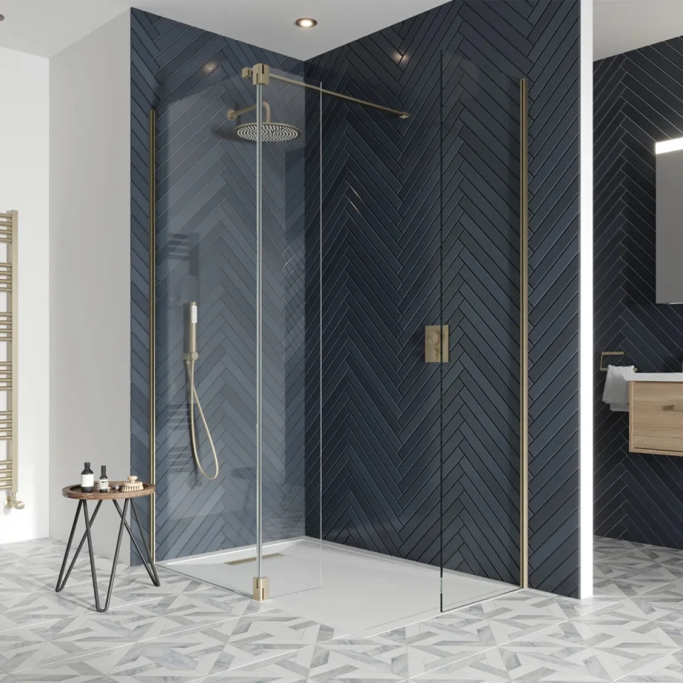 Crosswater Gallery 10 Panel 2000x300 Clear detail view - Image 1