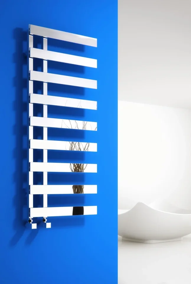 Reina Florina Designer Radiator - 800 X 500 Chrome product image - Image 1
