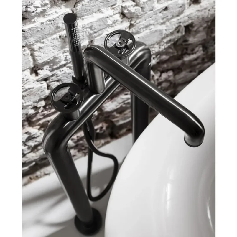Crosswater Union Free Standing Bath Filler & Shower Kit detail view - Image 3