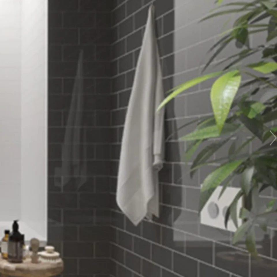 Cubico Luso 10x30 Gloss Black Tile - Image 3