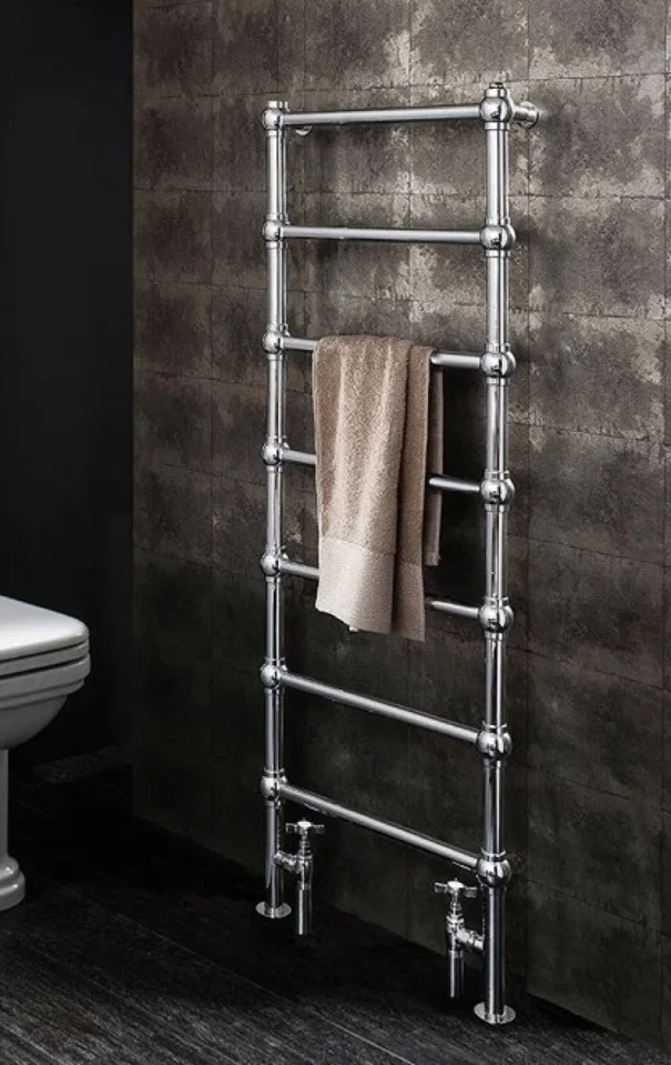 Crosswater Belle 1340 x 504mm Towel Rail Chrome - Image 1