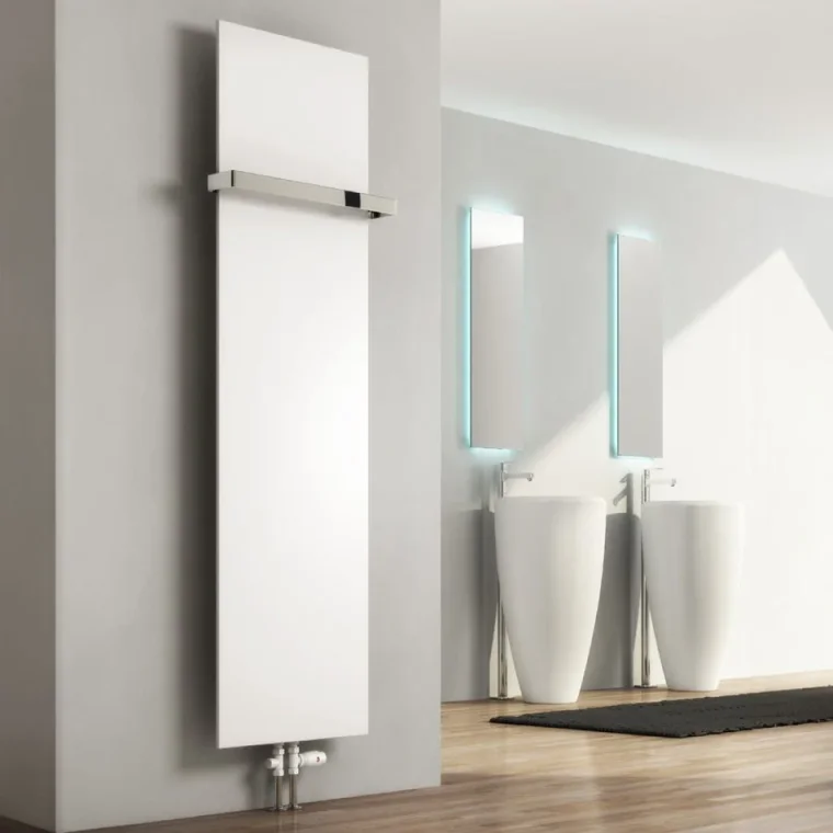 Reina Slimline Designer Radiator 1170 X 500 White detail view - Image 1