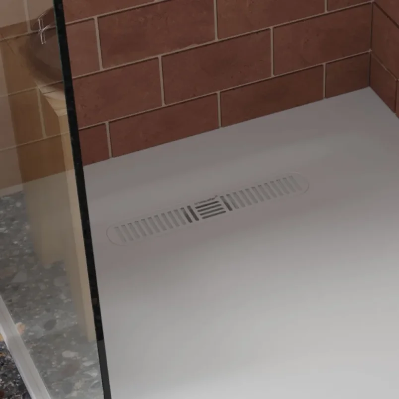 Crosswater Vito Rectangle Shower Tray 760 x 1200 25mm White detail view - Image 3