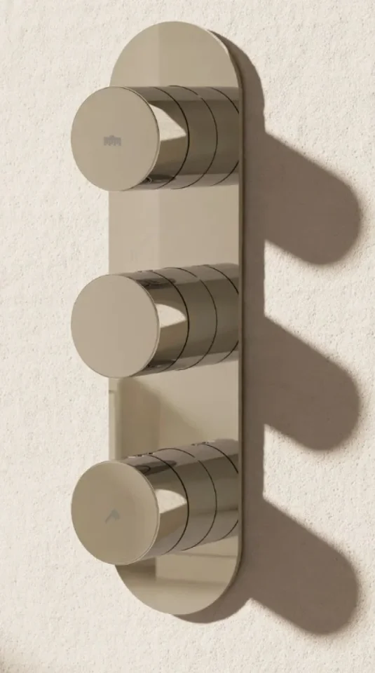 Crosswater Dial Central Thermostatic Shower Valve with 2 Way Diverter Chrome detail view - Image 5