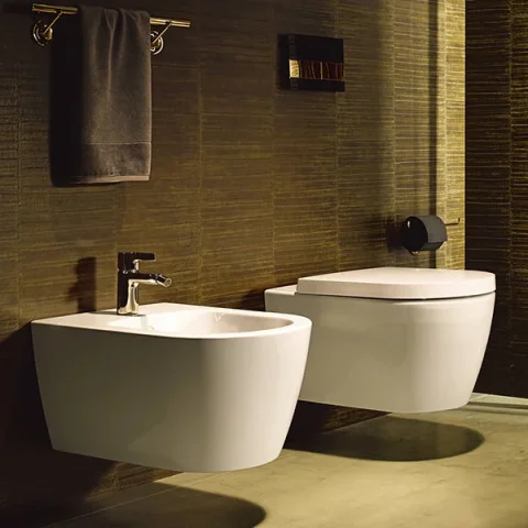Duravit ME by Stark 480mm Compact Rimless Wall Hung Toilet Gloss White detail view - Image 7