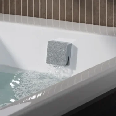 Roper Rhodes Square Smartflow Bath Filler - Chrome product image - Image 1