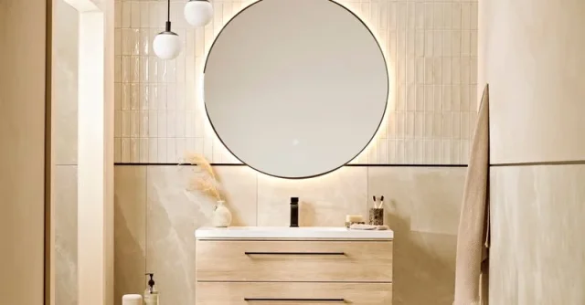 Roper Rhodes 600mm Scheme Wall Mounted Double Drawer Unit - Sand Oak detail view - Image 4