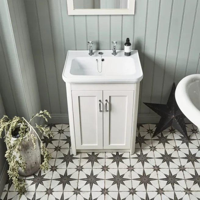 Roper Rhodes 600mm Halcyon Ceramic Basin 1 Tap Hole - White detail view - Image 1