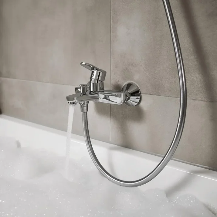 Hansgrohe Vernis Blend Exposed Bath Mixerchrome detail view - Image 1