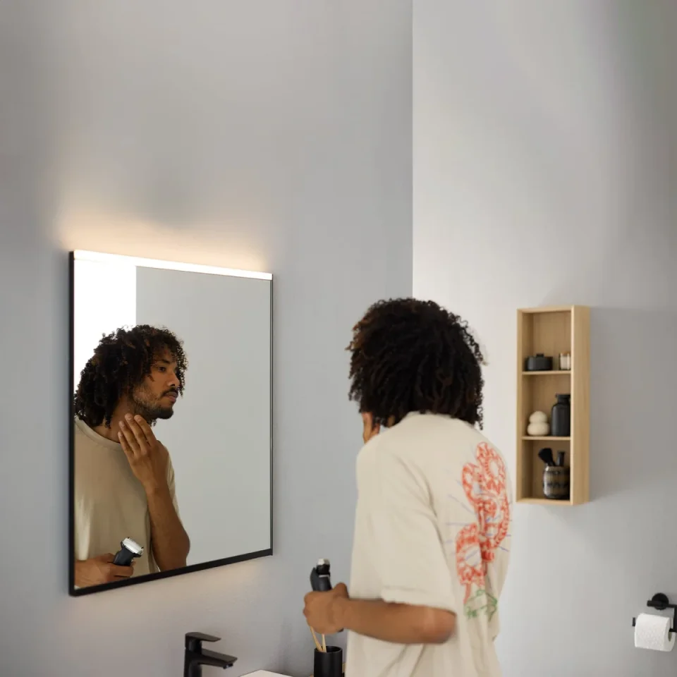 Geberit Option Plus Square Illuminated Mirror detail view - Image 4