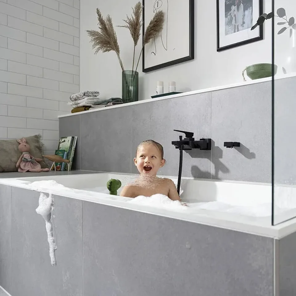 Hansgrohe Jocolino Children Hand Shower Crocodile 2jet detail view - Image 3