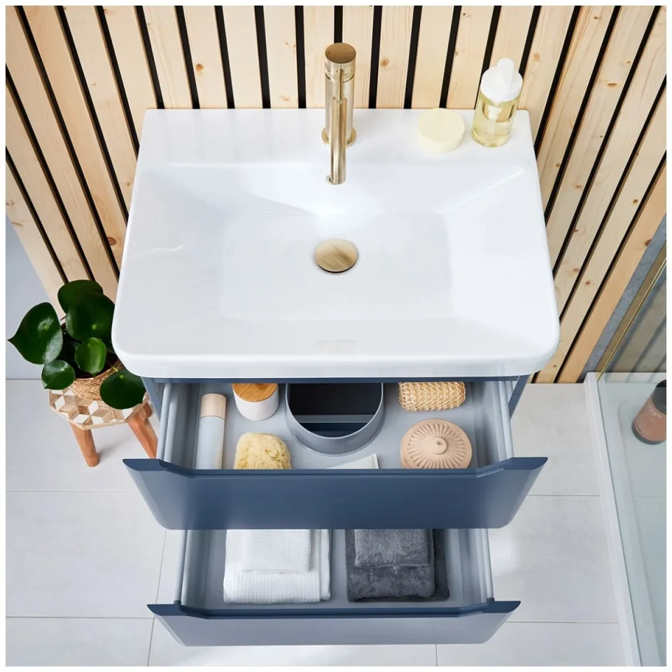 Scudo Rossini Ceramic Basin 600mm detail view - Image 3