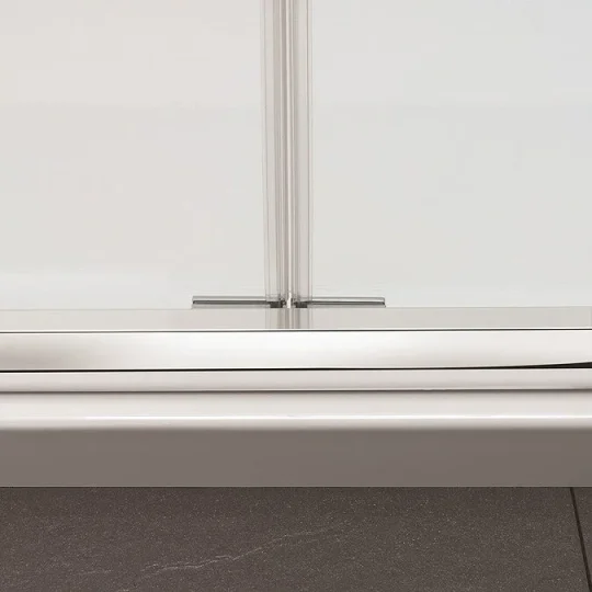 Crosswater Kai 6 Bifold Door 760 Silver detail view - Image 3