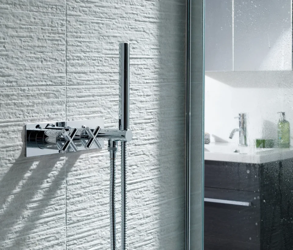 Just Taps Solex Thermostatic Concealed 2 Outlet Shower Valve With Attached Handset Chrome detail view - Image 3