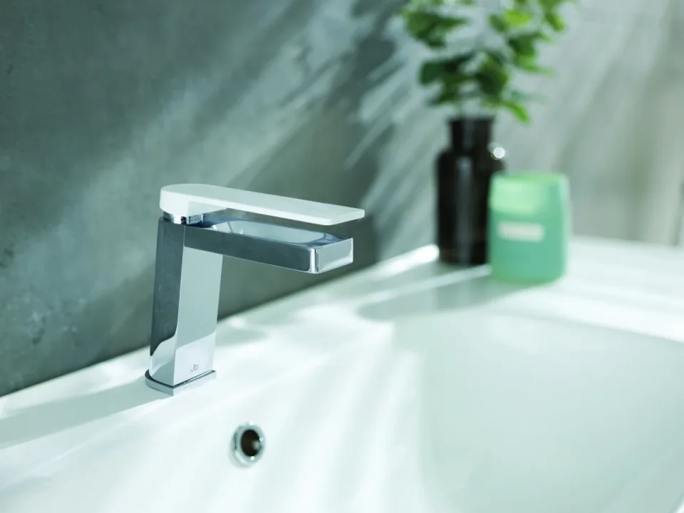 Just Taps Axel Single Lever Basin Mixer Matt White Handle Chrome product image - Image 3