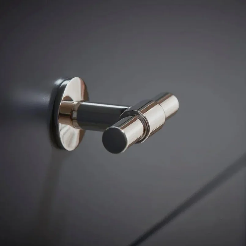 Roper Rhodes Toledo Tbar Knob - Chrome detail view - Image 2