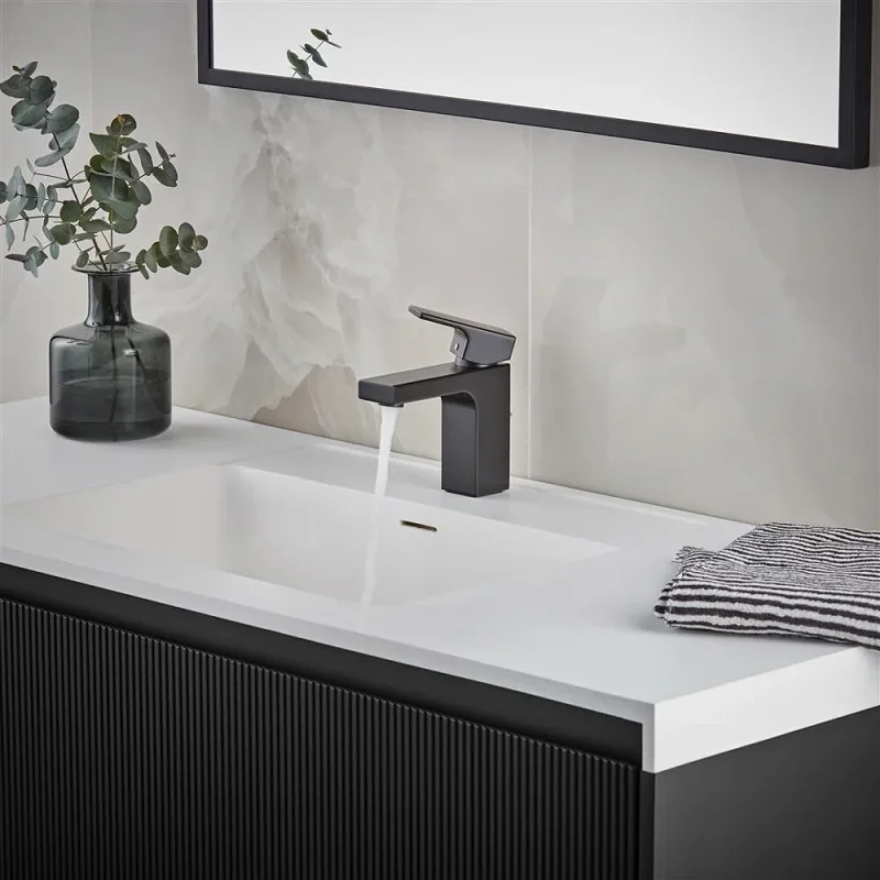 Hansgrohe Vernis Shape Single Lever Basin Mixer 100 Without Waste Set Matt Black product image - Image 2
