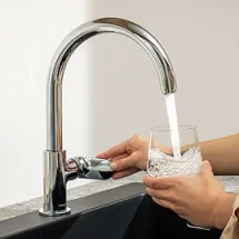 Hansgrohe Vernis Blend M35 Single Lever Kitchen Mixer 210 With Swivel Spout Chrome product image - Image 5