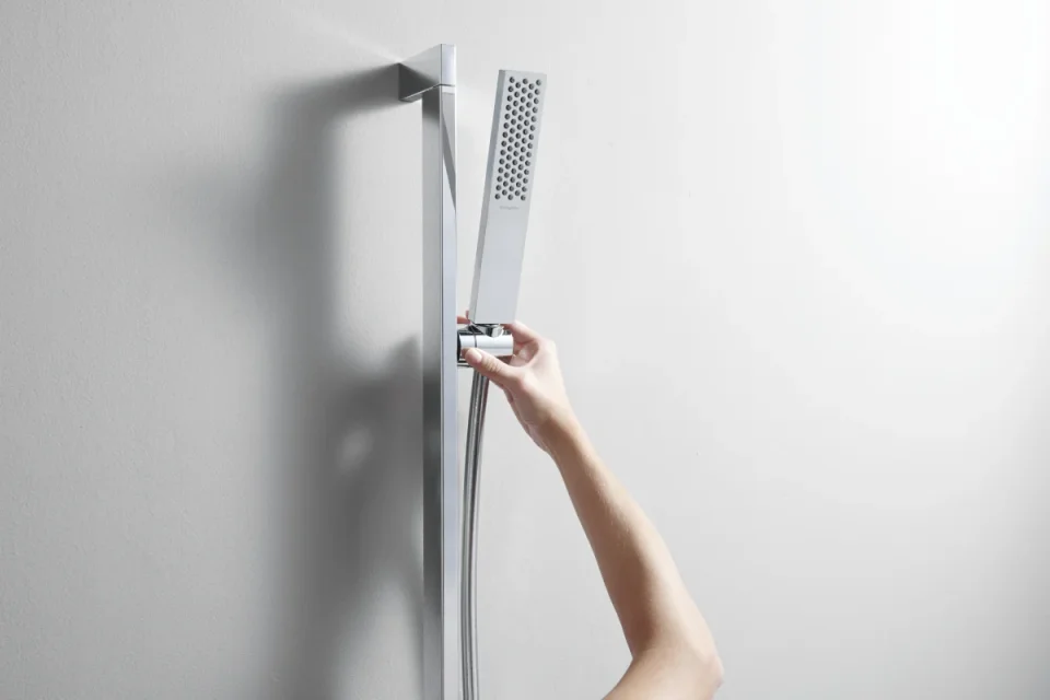 Hansgrohe Pulsify E Baton Hand Shower 100 1jet Ecosmart Chrome detail view - Image 2