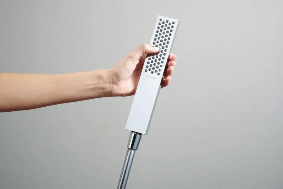 Hansgrohe Pulsify E Baton Hand Shower 100 1jet Ecosmart Chrome detail view - Image 3