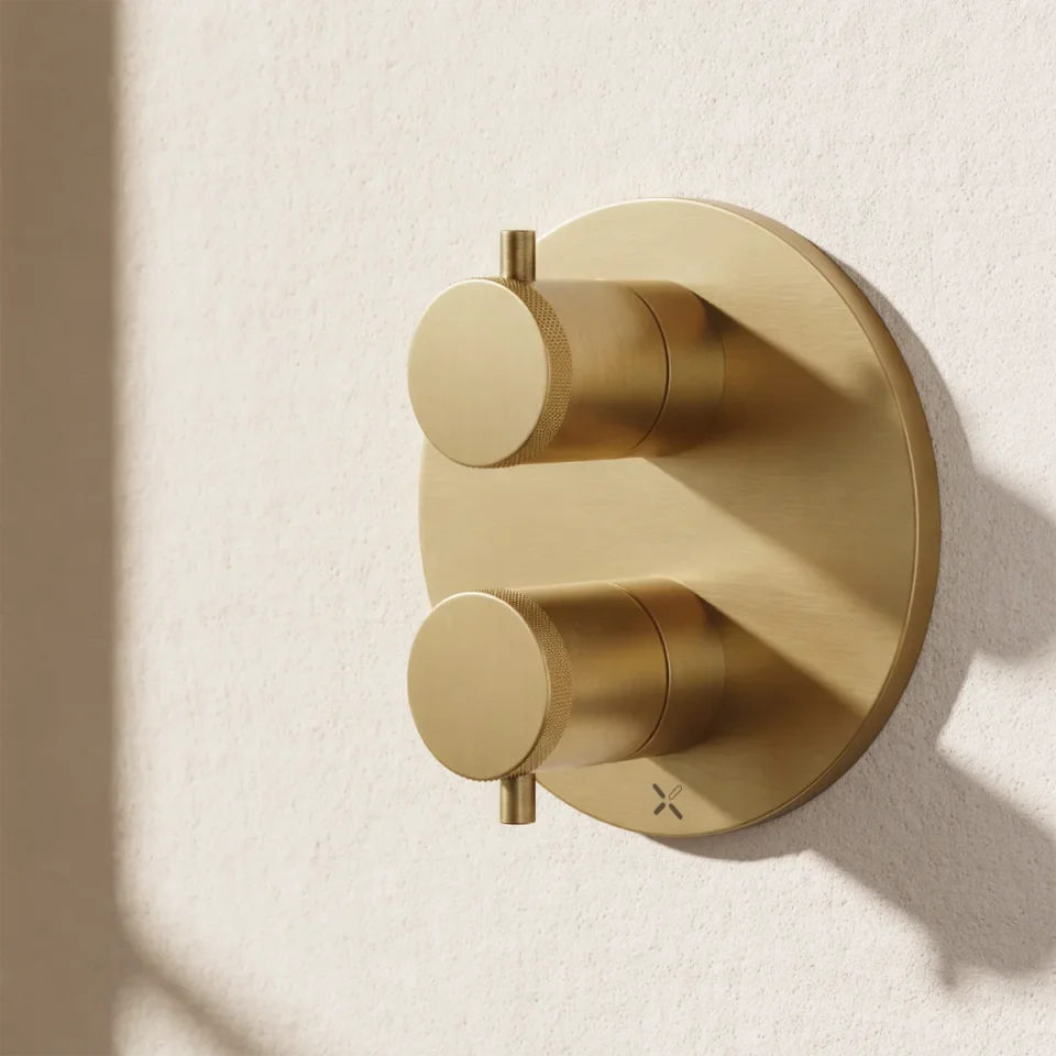 Crosswater Crossbox MPRO Industrial 1 Outlet Trim & Levers Brushed Brass Unlaquered detail view - Image 5