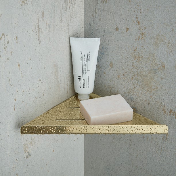 Vado Individual Corner Shelf Brushed Gold detail view - Image 2