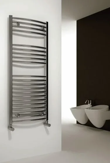 Reina Diva 600 X 800 Towel Radiator Chrome Flat detail view - Image 2