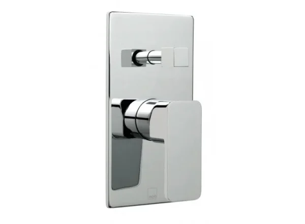 Vado Phase 2 Outlet Single Lever Concealed Manual Valve With Diverter Chrome detail view - Image 2