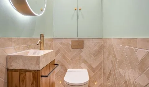 360° View - The Earthy Sage Cloakroom