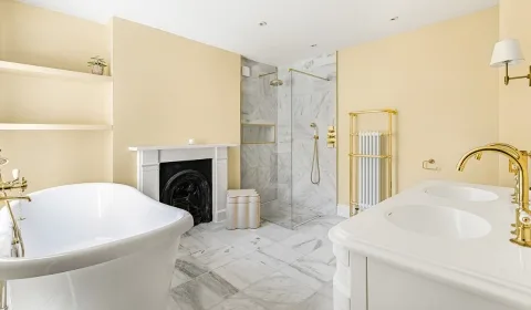 360° View - The Heritage Gold & Marble Bathroom