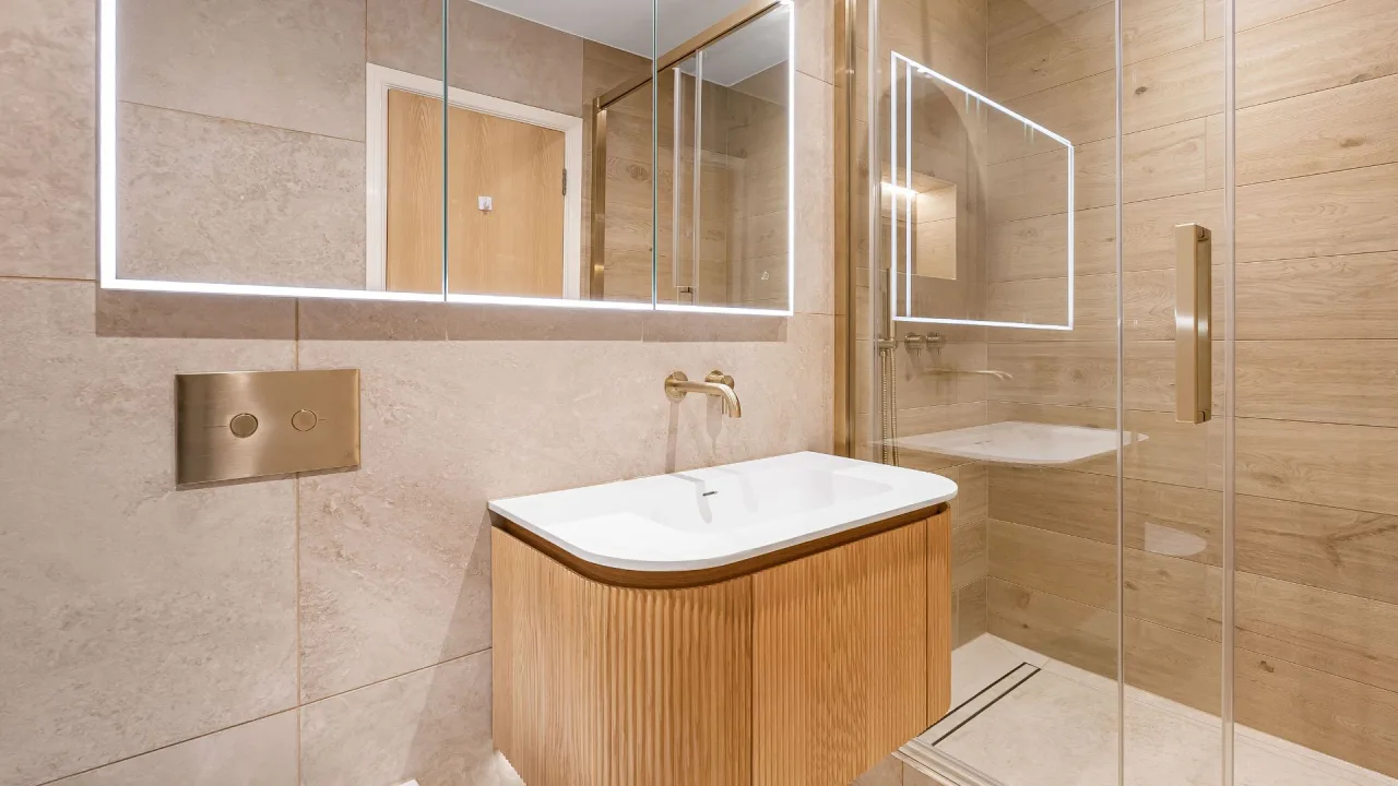 After - The Golden Wood Shower Room