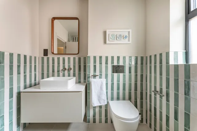 Mint to Be: The Family Bathroom