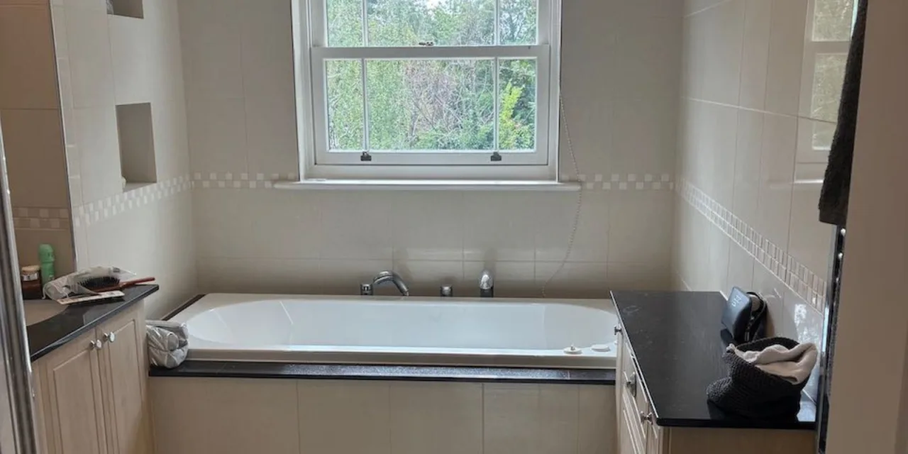 Before - A Stylish High-End Master Ensuite